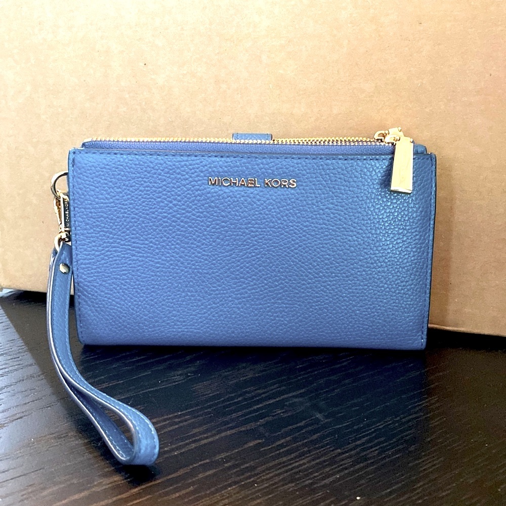 Michael Kors Adele Leather Smartphone Wallet